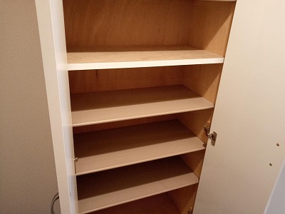 レオネクスト久々知Ⅲ 玄関