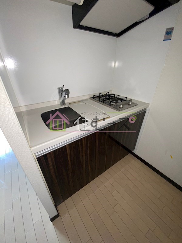 アスヴェル難波EAST キッチン