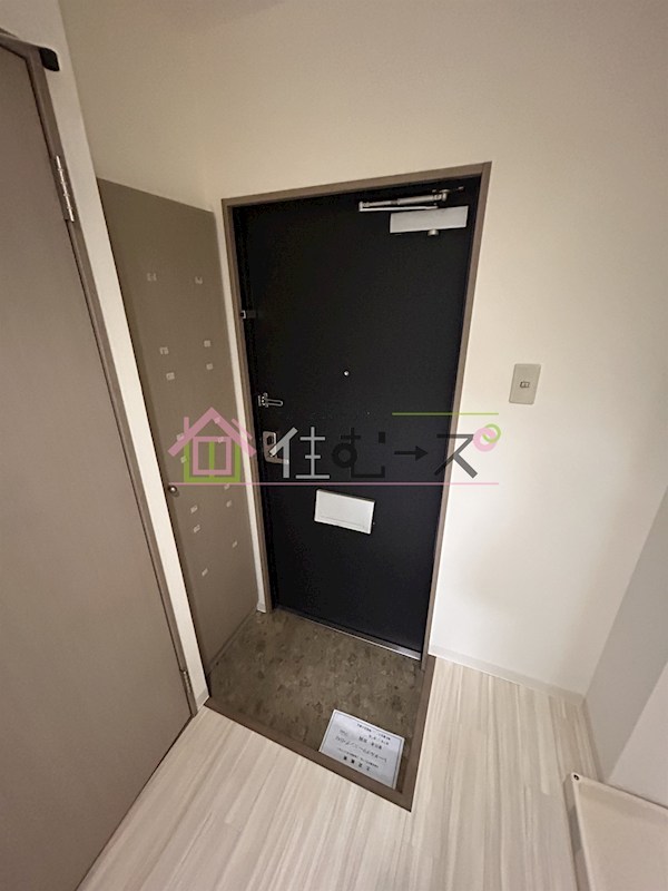 メビウス難波WESTレジデンス　ZERO 玄関