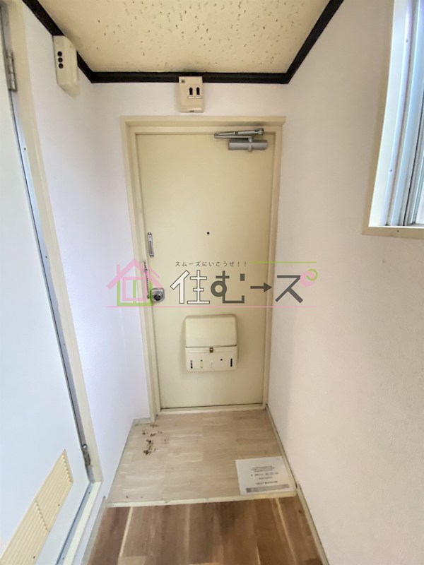 ブライトゾーン南堀江 玄関