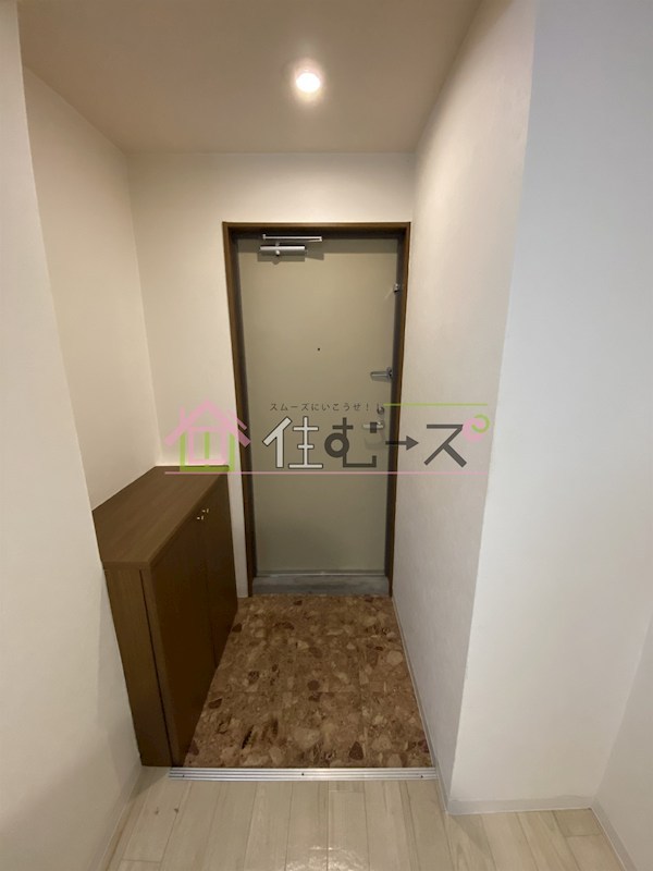 メゾンナカムラ北堀江 玄関