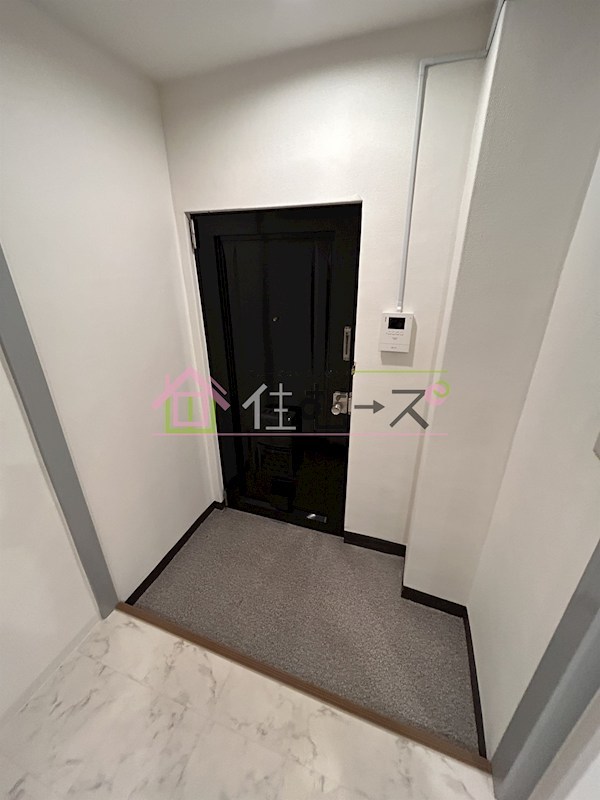 ハイツフルネス 玄関