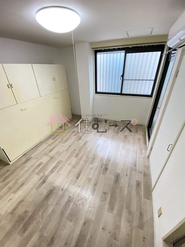 フローラハイツ千代崎  ベッドルーム