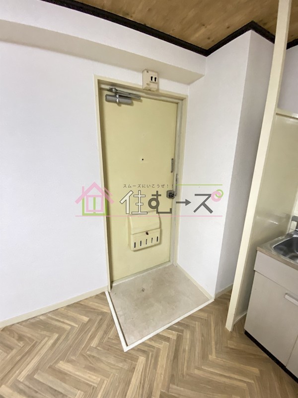 ブライトゾーン南堀江 玄関