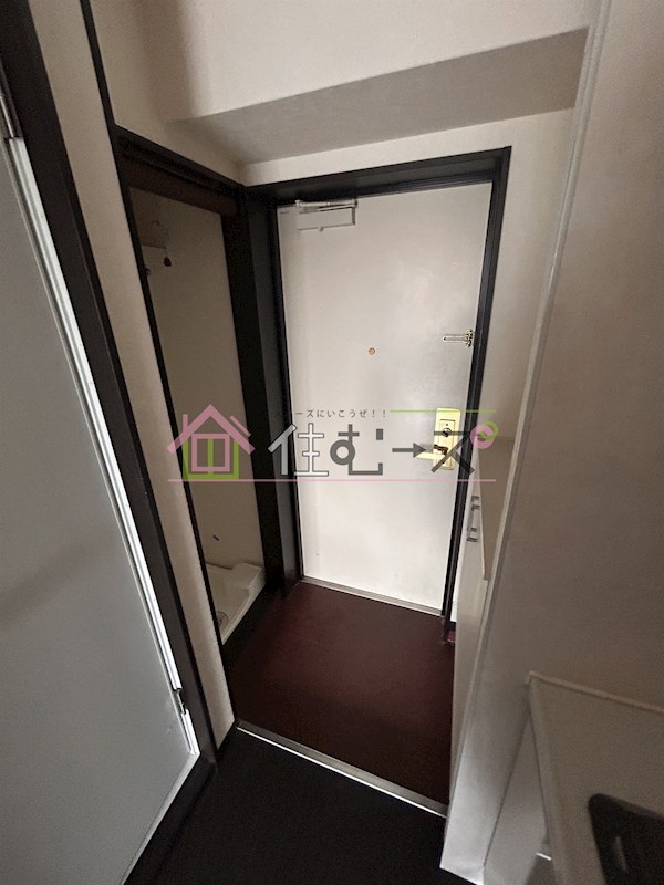 フォーリアライズ難波南ファーロ 玄関