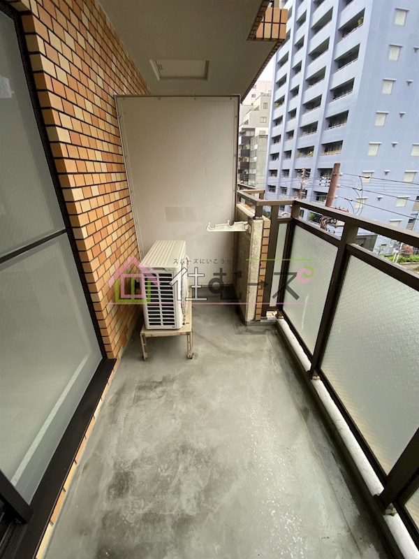 ハイツオークラ靭公園 ベランダ