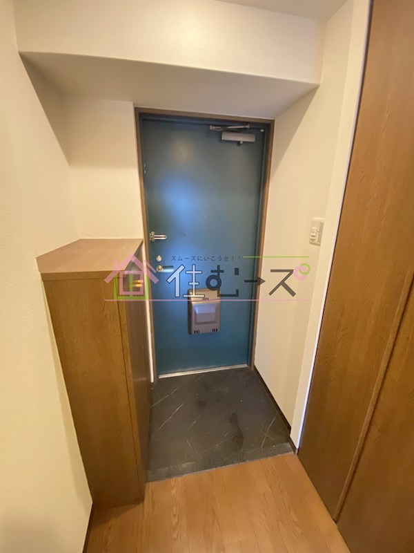 ユニーブル靭公園 玄関