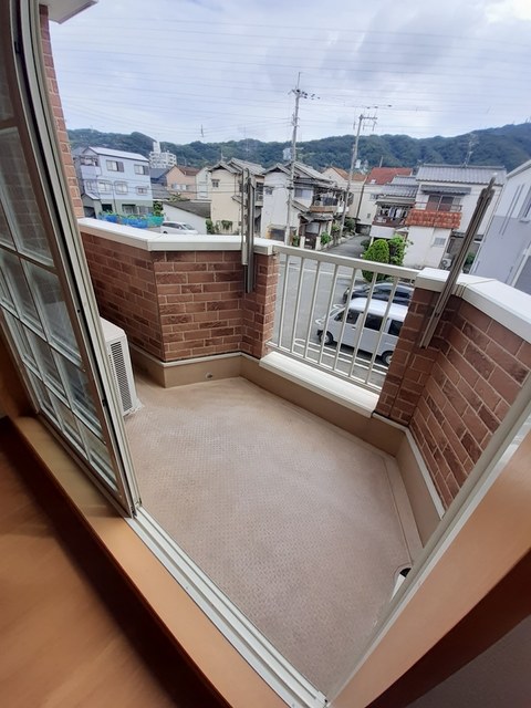 ピエ・デル・モンテＢ棟 ベランダ