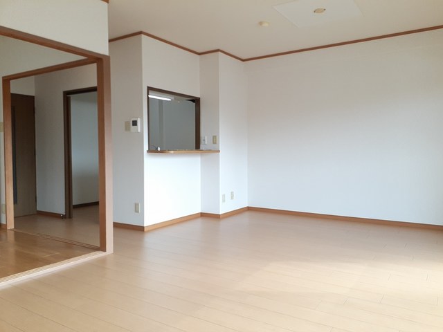 グランドゥール宝塚 リビング