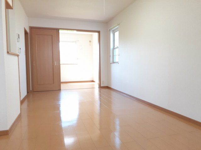 ジュネスコート リビング