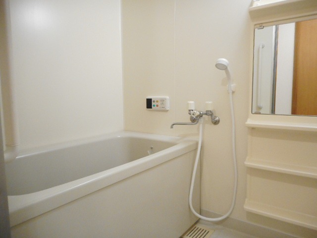 ラルジュウエスト 風呂画像