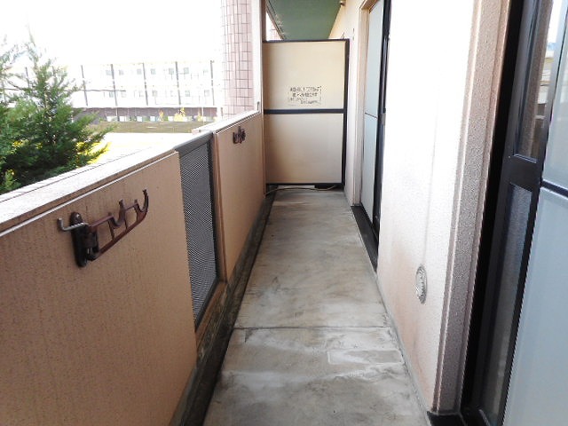 ラルジュウエスト ベランダ
