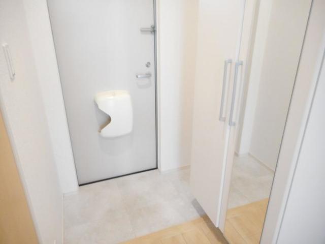 ホワイトスター 玄関