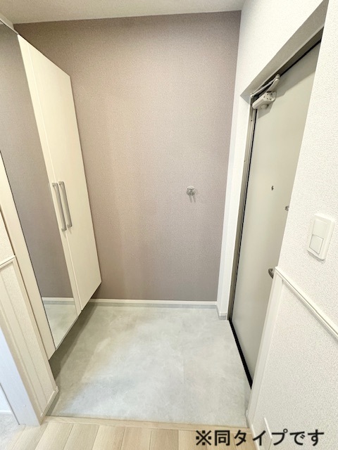 千僧５丁目アパート 玄関