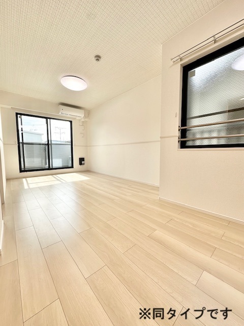 千僧５丁目アパート リビング