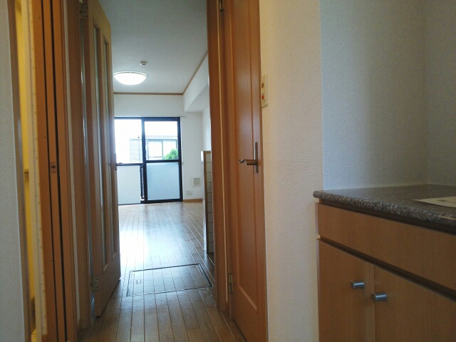 ボナール津久野 玄関