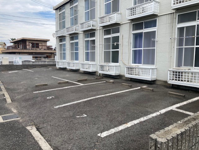 レオパレスセラヴィ その他3