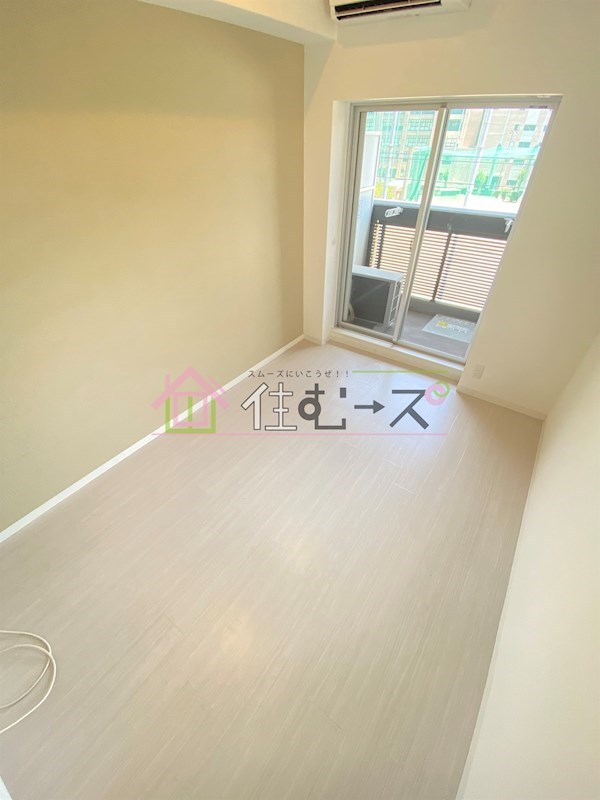 alex Kitahorie ベッドルーム