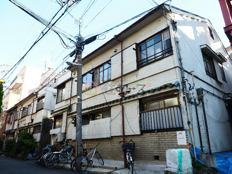 孔雀ハウス 外観