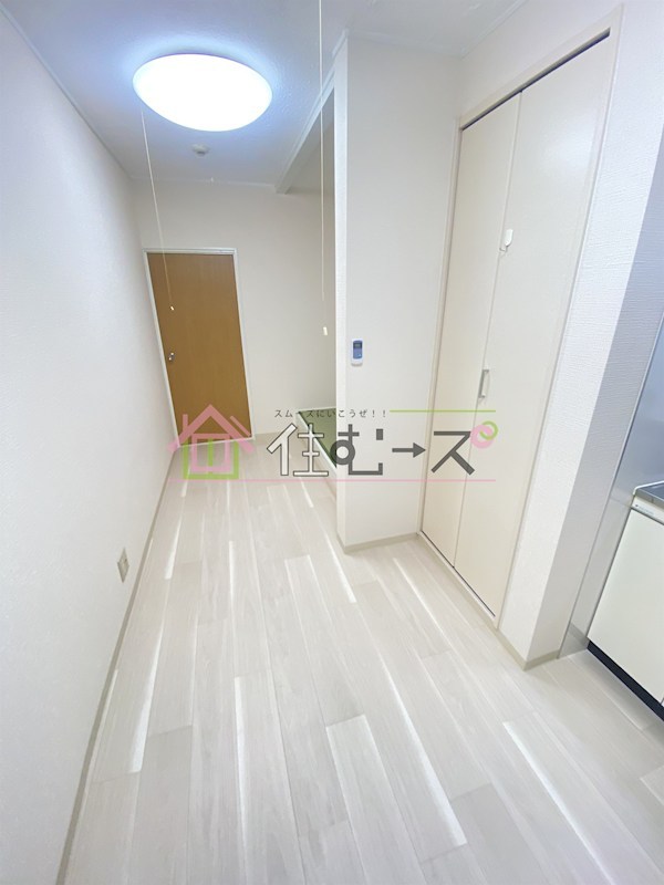 孔雀ハウス リビング