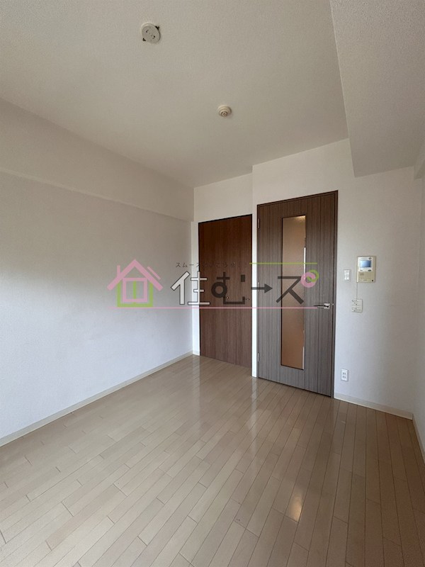 ライジングコート岸里玉出駅前 リビング