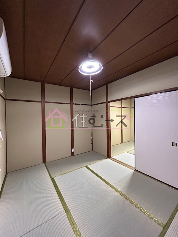 岩田文化 リビング