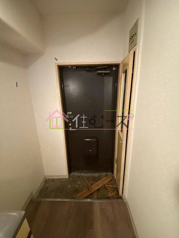 メゾン・ド・セレーネ  玄関