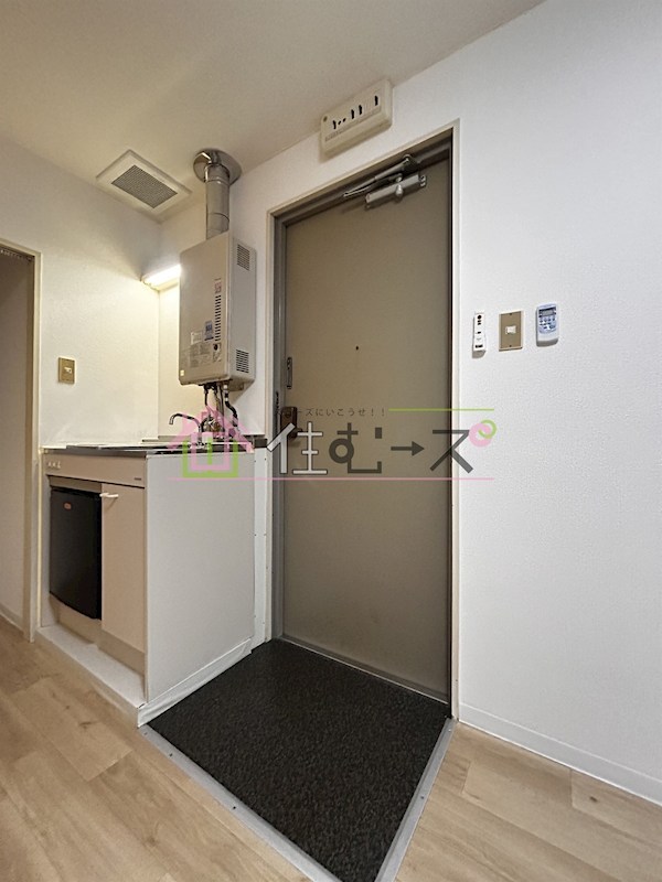 グリシーヌ弁天町 玄関