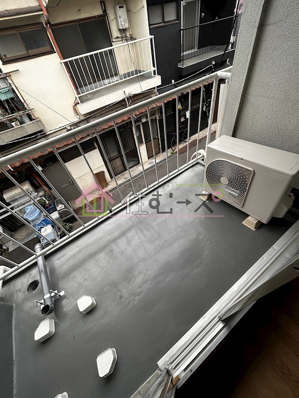 コート市岡元町 ベランダ