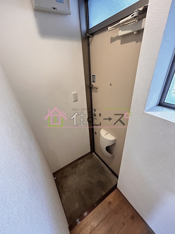 シャルマン西九条 玄関