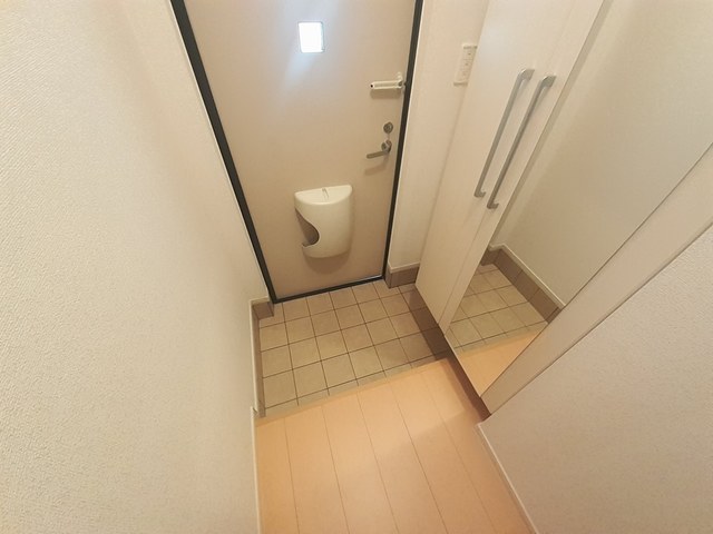 アルファコート 玄関