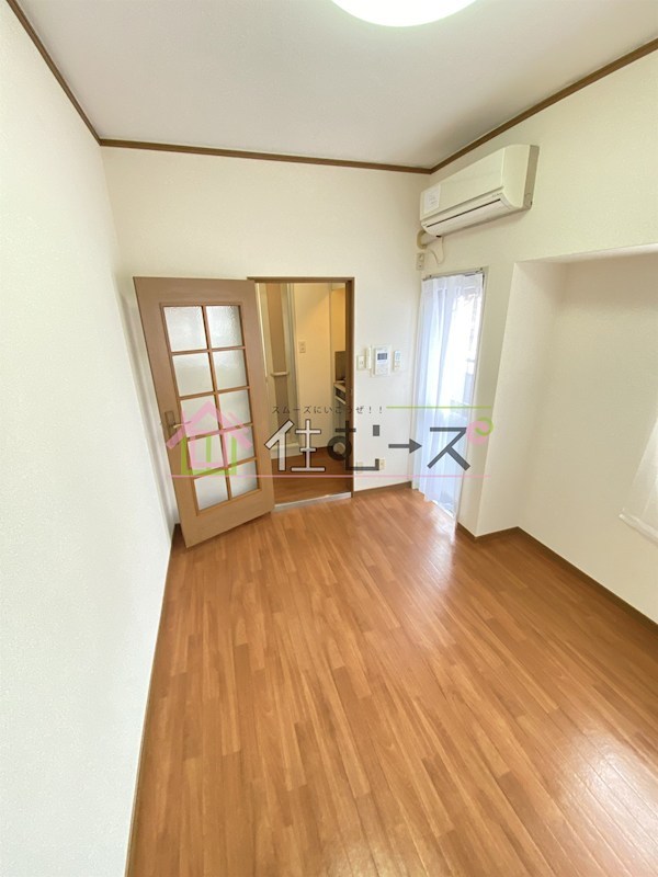 今里西青山ビル リビング