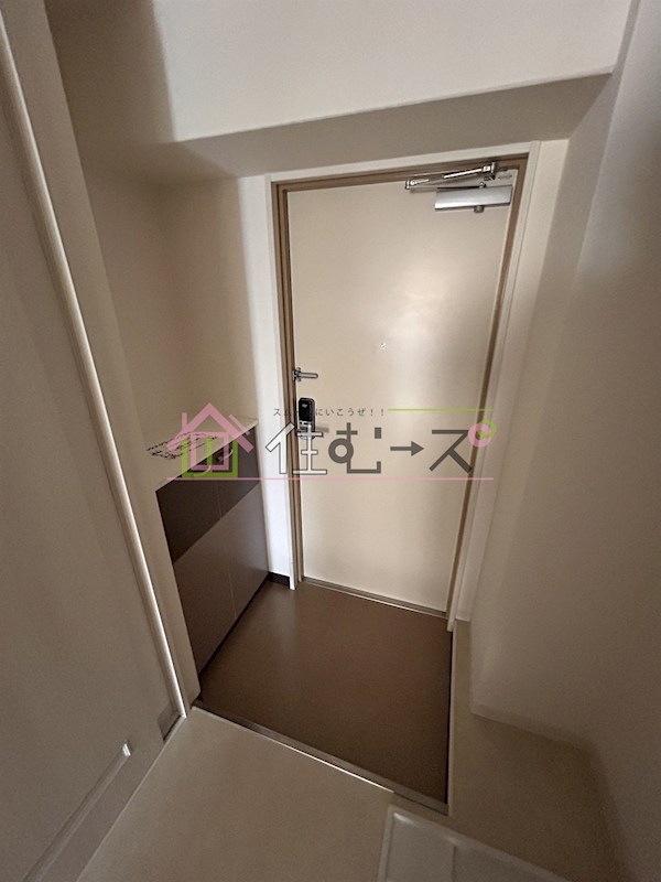 ルミエール杭全 玄関