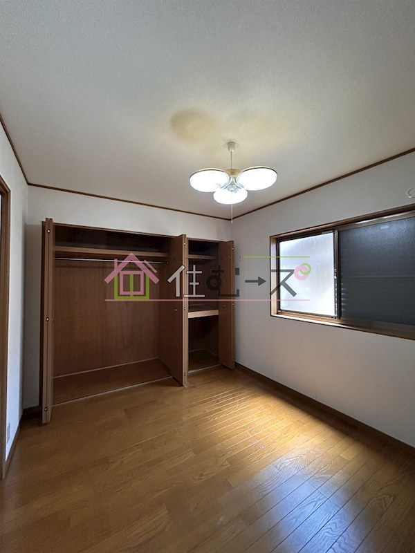 西今川1貸家　 リビング