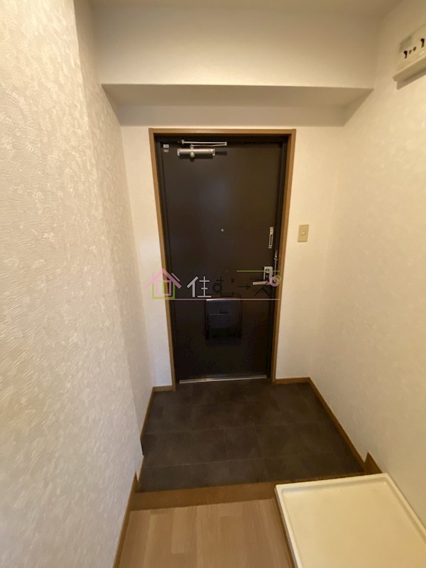 メゾンベルクール 玄関