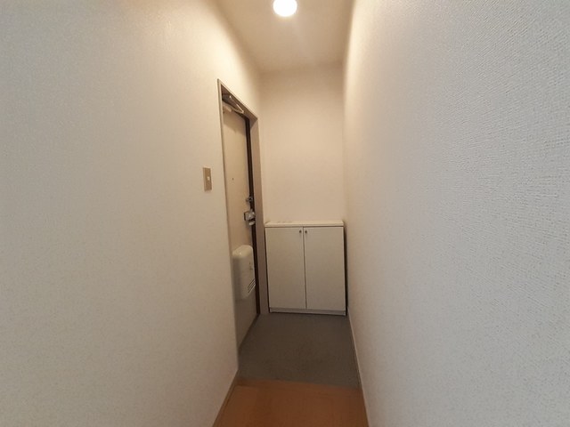 しずコーポ 玄関