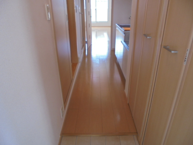 メゾン尾崎 玄関