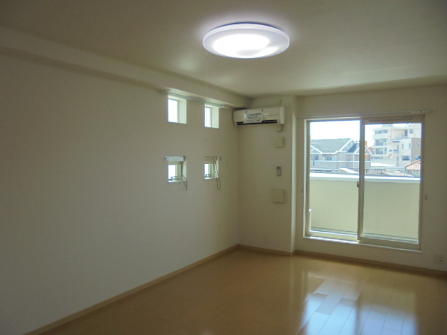 メゾン尾崎 リビング