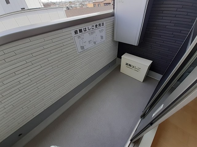 サンシャイン　ウィステリア ベランダ