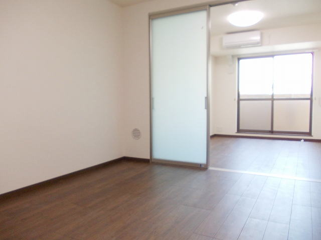 サンハイム平野宮町 リビング