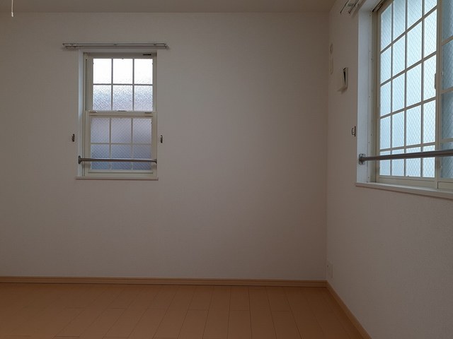 フェリーチェ輝美 その他3