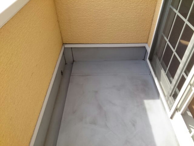 ルミエル穴師 ベランダ