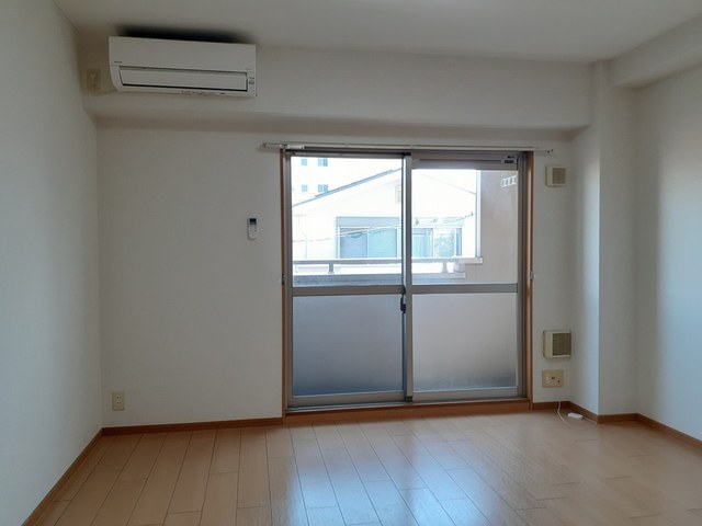 リーヴァ　神石 リビング