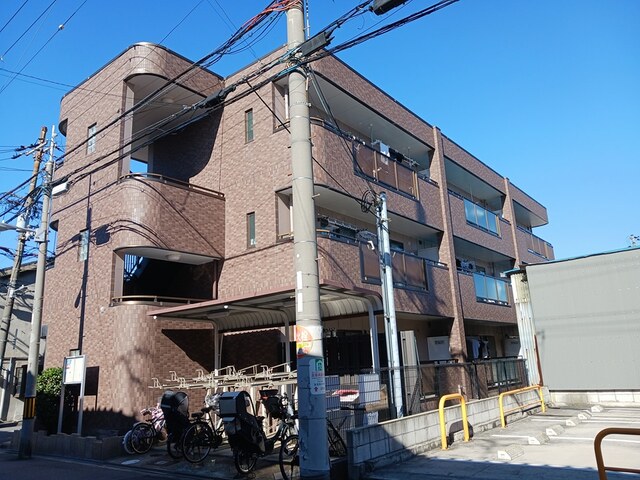 グラネス．Ｍ．Ｄ 外観