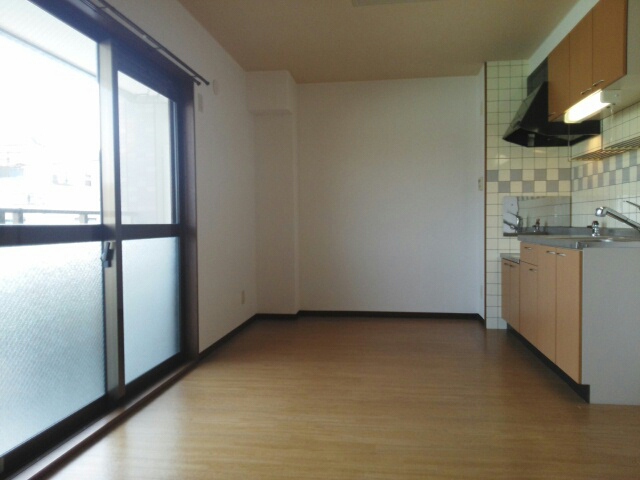 グラネス．Ｍ．Ｄ リビング