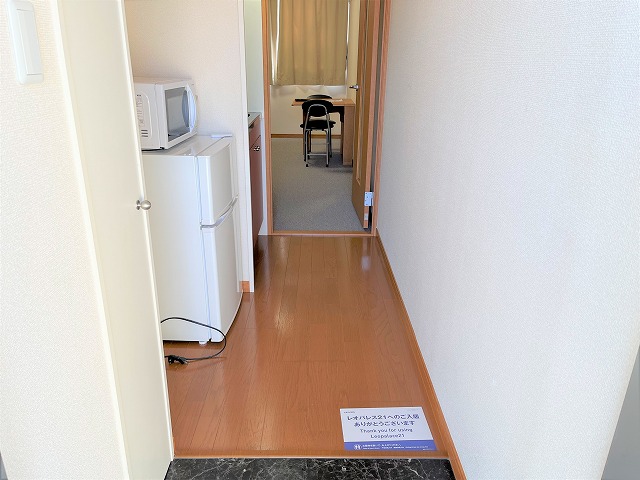 レオパレスＨＩＧＡＳＨＩＮＯⅡ 玄関