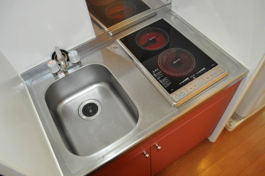 レオパレストラスト キッチン