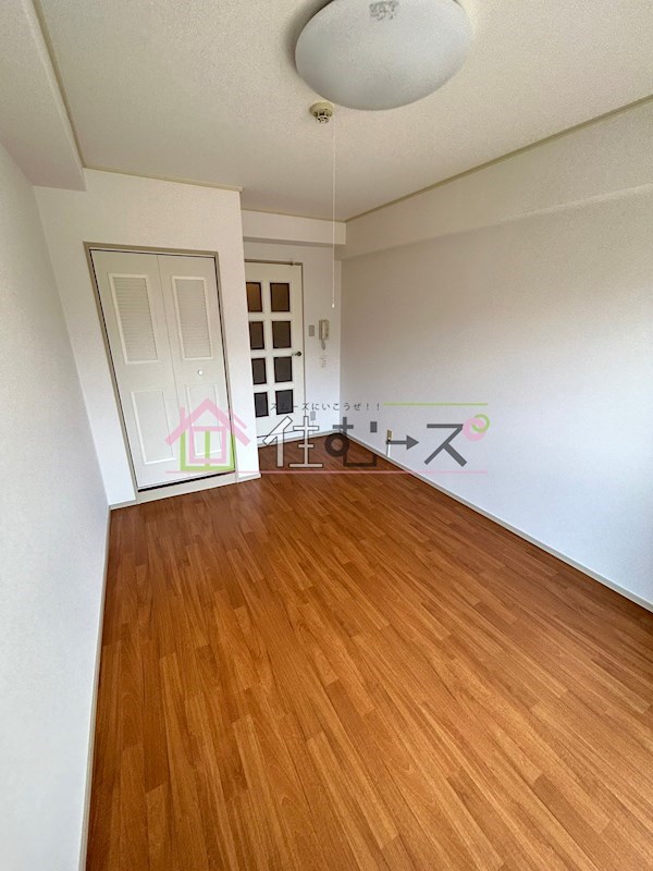 ノルデンハイム淡路 リビング