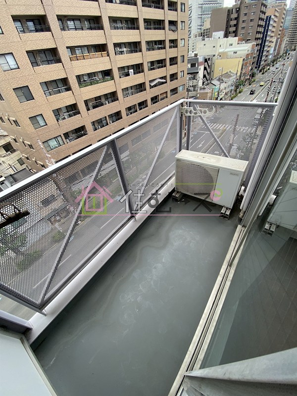 ネバーギブアップワン ベランダ