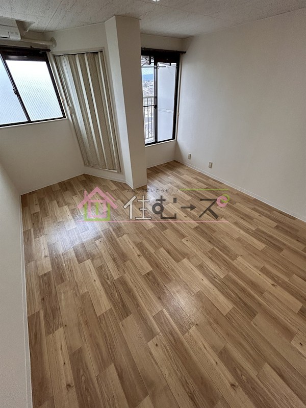 EST長居西 ベッドルーム